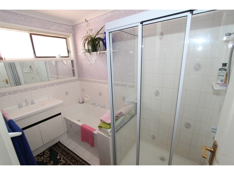 2/8 Reserve West Road, Melton VIC 3337