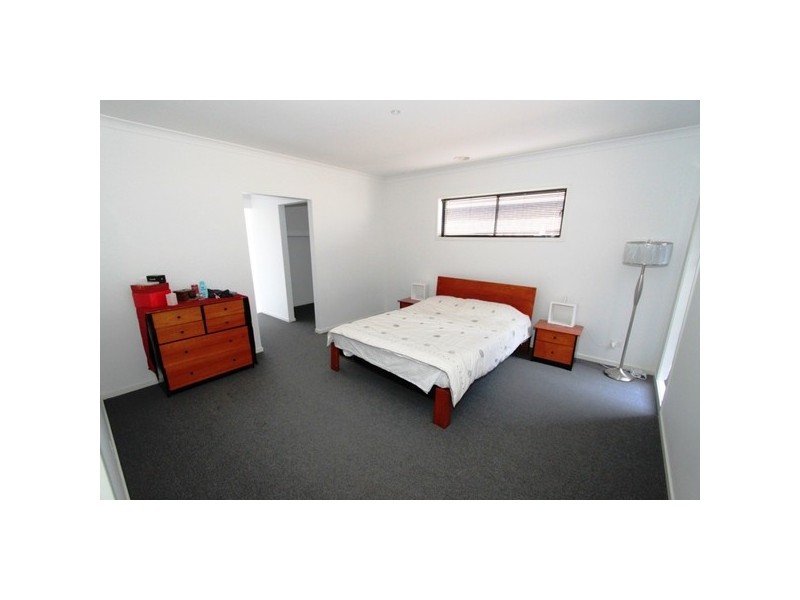 27 Kirkton Drive, Kurunjang VIC 3337