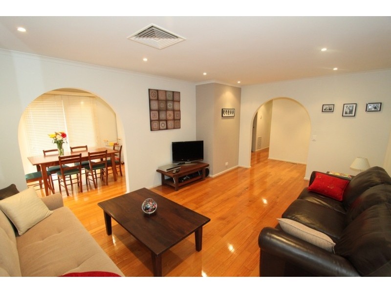 69 Rosina Drive, Melton VIC 3337