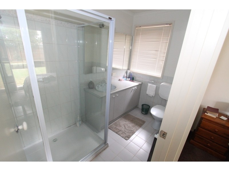 69 Rosina Drive, Melton VIC 3337