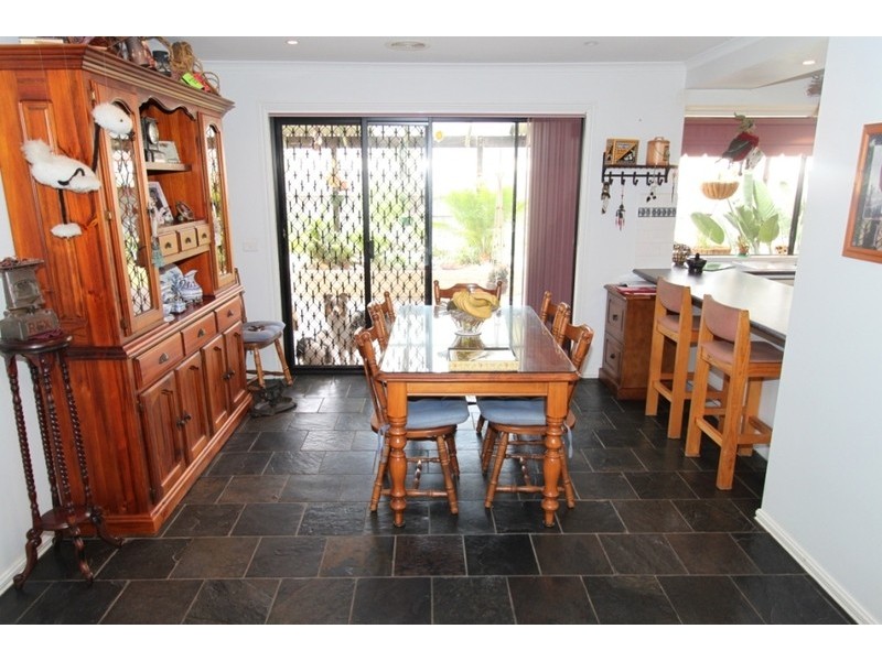 186 Brooklyn Road, Brookfield VIC 3338