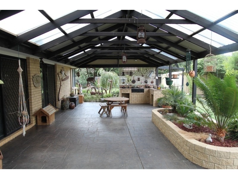 186 Brooklyn Road, Brookfield VIC 3338