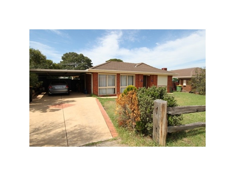 16 Barleycorn Place, Melton West VIC 3337