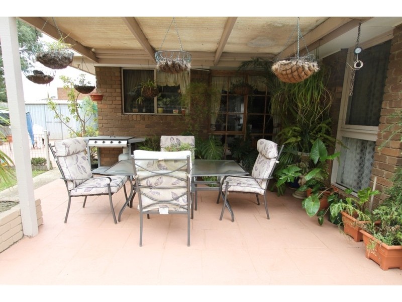 5 Riddle Drive, Melton VIC 3337