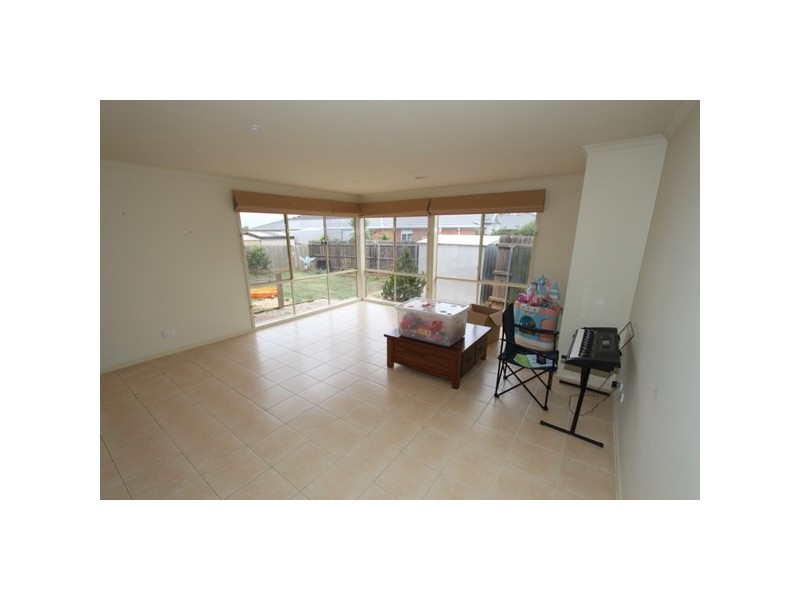 27 Meadow Glen Drive, Melton West VIC 3337