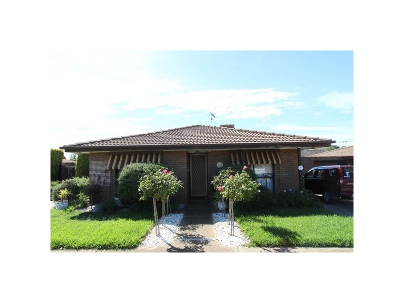 11 Henry Street, Melton VIC 3337