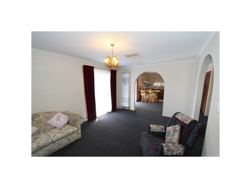 11 Henry Street, Melton VIC 3337