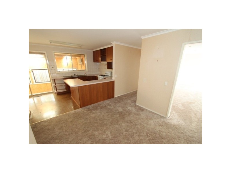 14 Curlew Close, Melton VIC 3337