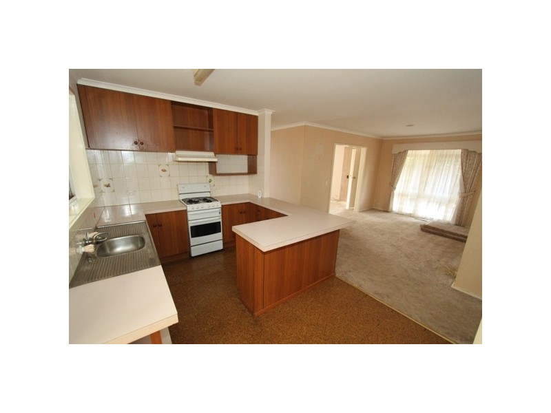 14 Curlew Close, Melton VIC 3337