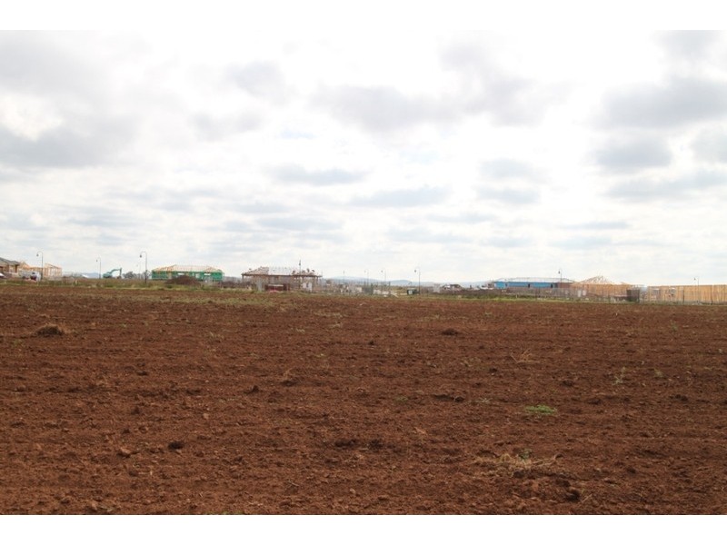 397-435 Harkness Road, Melton VIC 3337