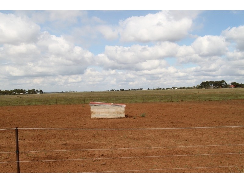 397-435 Harkness Road, Melton VIC 3337