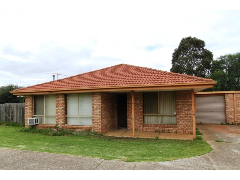 9/50-52 Station Road, Melton South VIC 3338