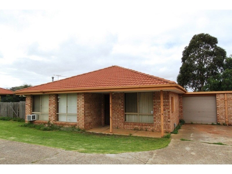 9/50-52 Station Road, Melton South VIC 3338