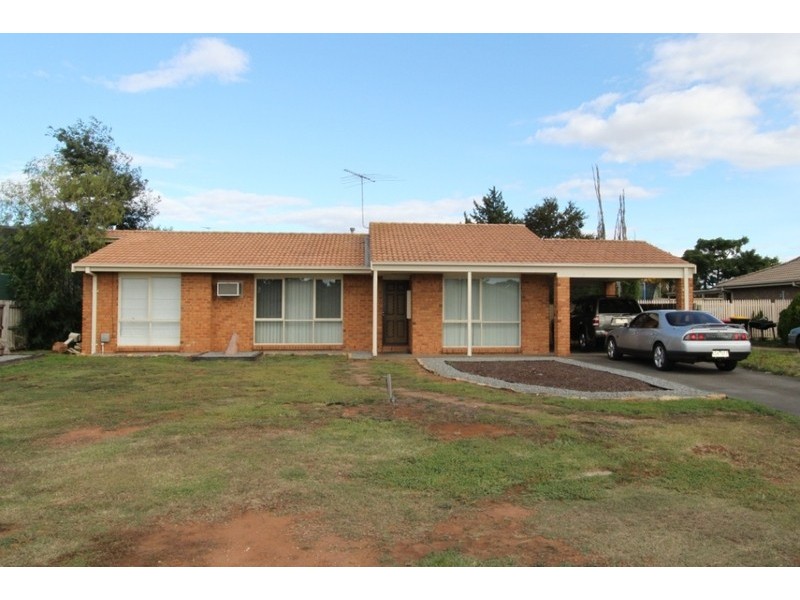 12 Kacatica Place, Brookfield VIC 3338