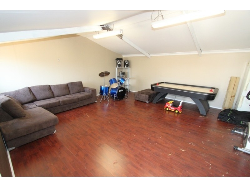 83 Oneils Road, Melton VIC 3337