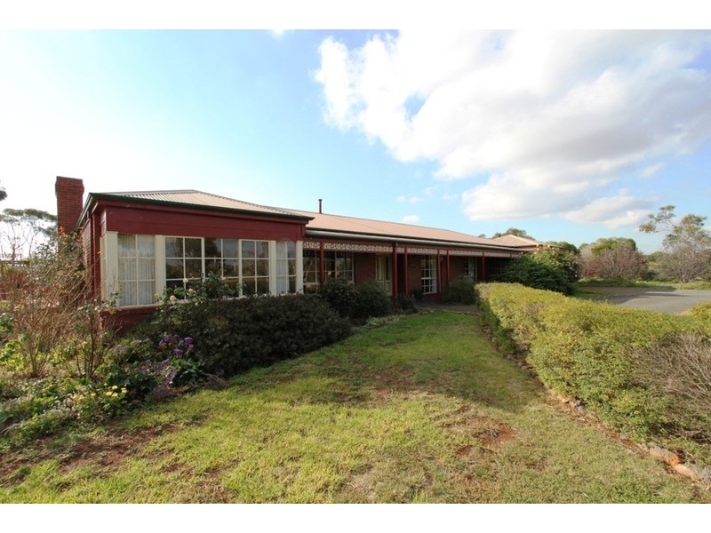 10 Greenstead Amble, Kurunjang VIC 3337