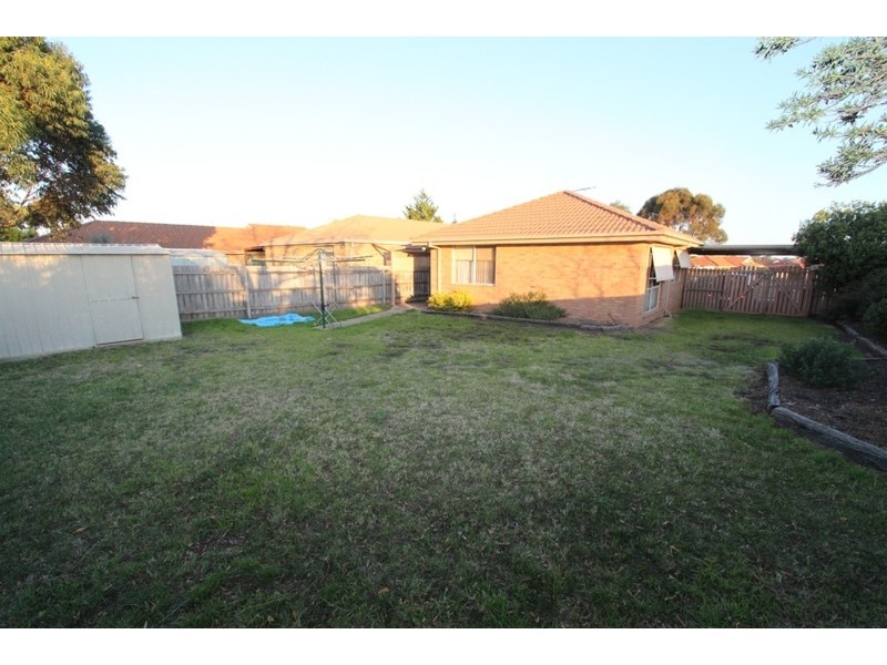 6 Jang Place, Kurunjang VIC 3337