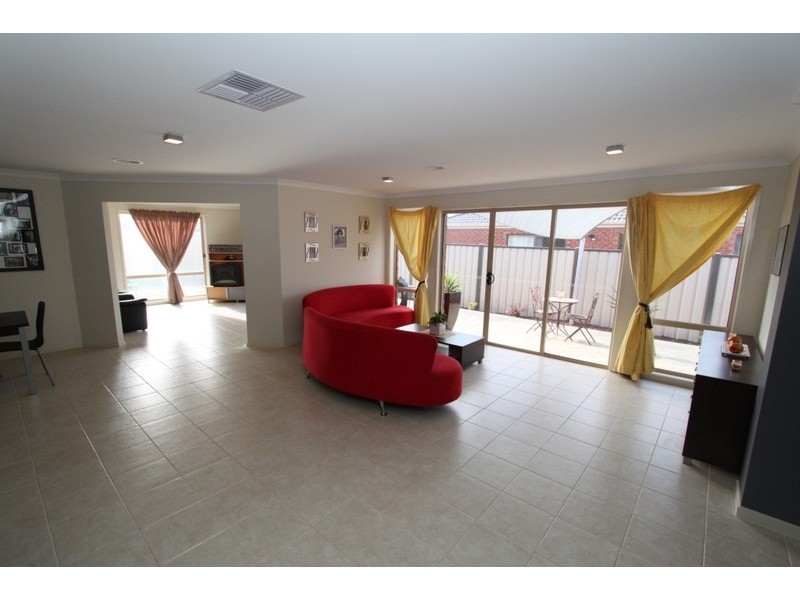 3 Banker Street, Kurunjang VIC 3337