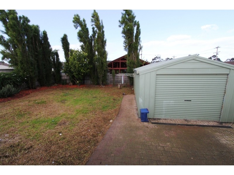 20 Vista Drive, Melton VIC 3337