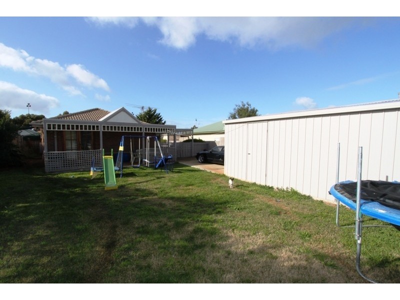 51 Smoult Drive, Kurunjang VIC 3337