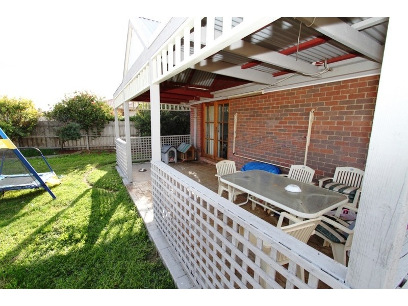 51 Smoult Drive, Kurunjang VIC 3337