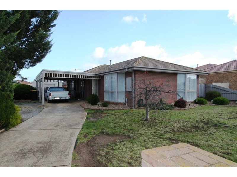 51 Smoult Drive, Kurunjang VIC 3337