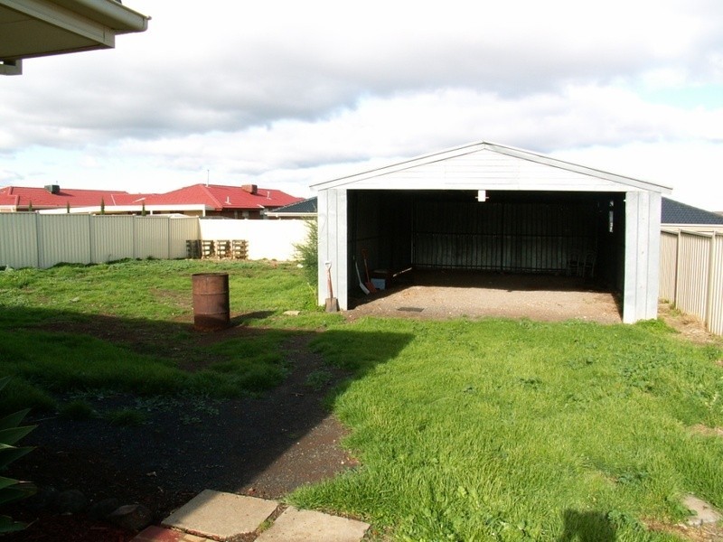 3 Storkbill View, Melton West VIC 3337