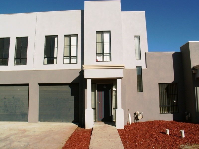 14/62 Andrew Street, Melton South VIC 3338