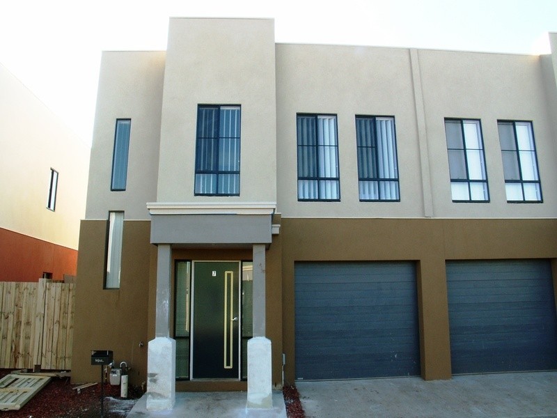 14/62 Andrew Street, Melton South VIC 3338