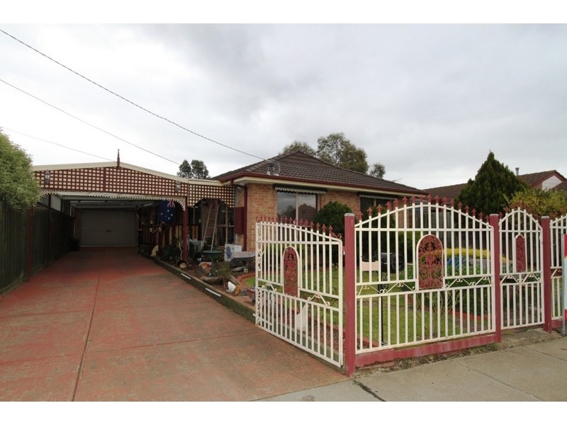 19 Tamar Drive, Melton South VIC 3338