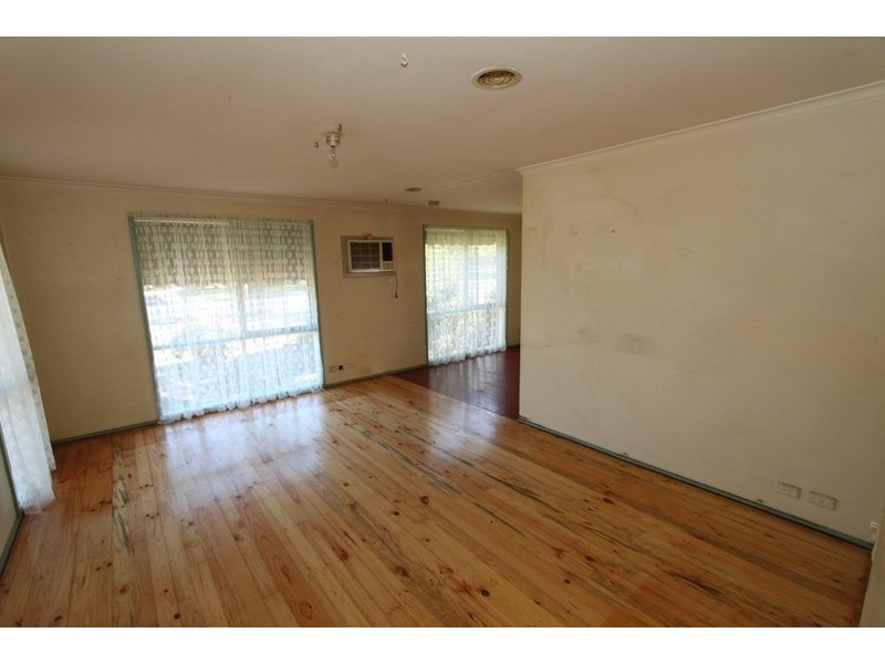 84 Exford Road, Melton South VIC 3338