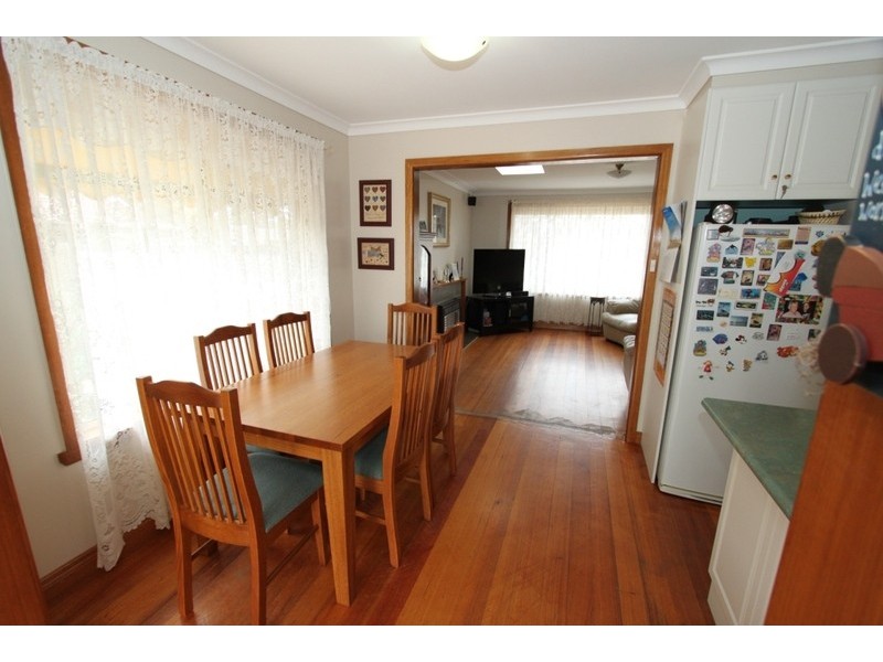 54 Vista Drive, Melton VIC 3337