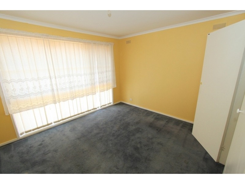 13 Gretal Grove, Melton VIC 3337