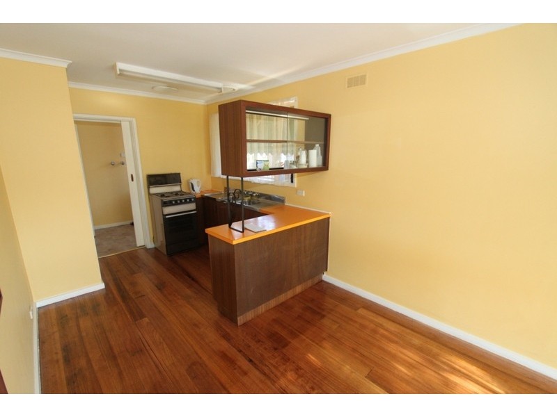 13 Gretal Grove, Melton VIC 3337