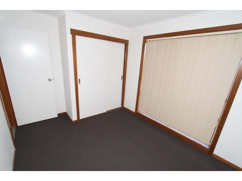 4 Oakfield Court, Melton South VIC 3338