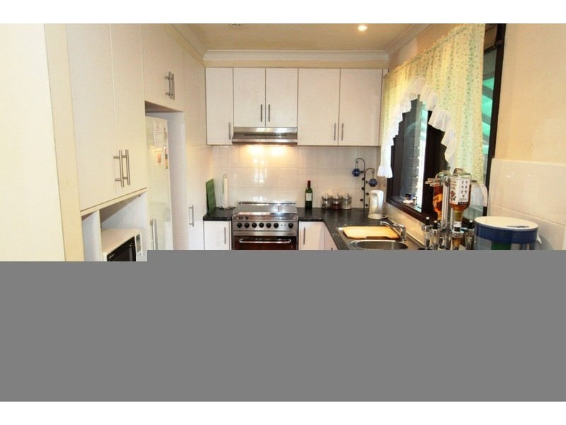 16 Chauvel Street, Melton South VIC 3338