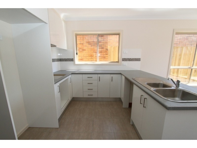 7/4 Black Knight Way, Kurunjang VIC 3337