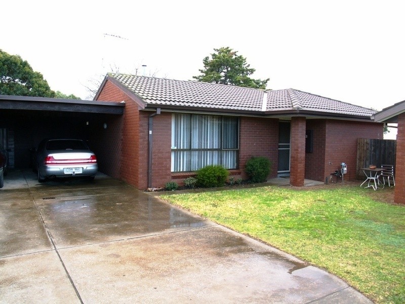 6/26 Brooklyn Road, Melton South VIC 3338