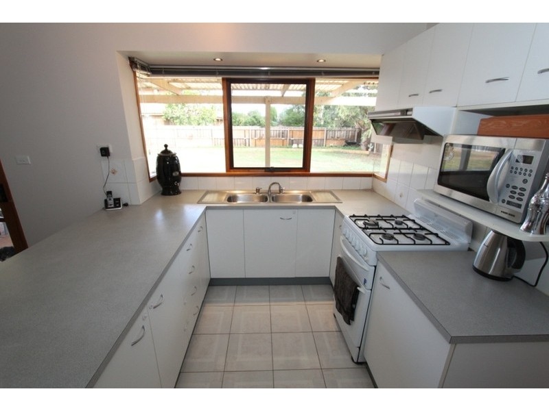 12 Kactica Place, Brookfield NSW 2420