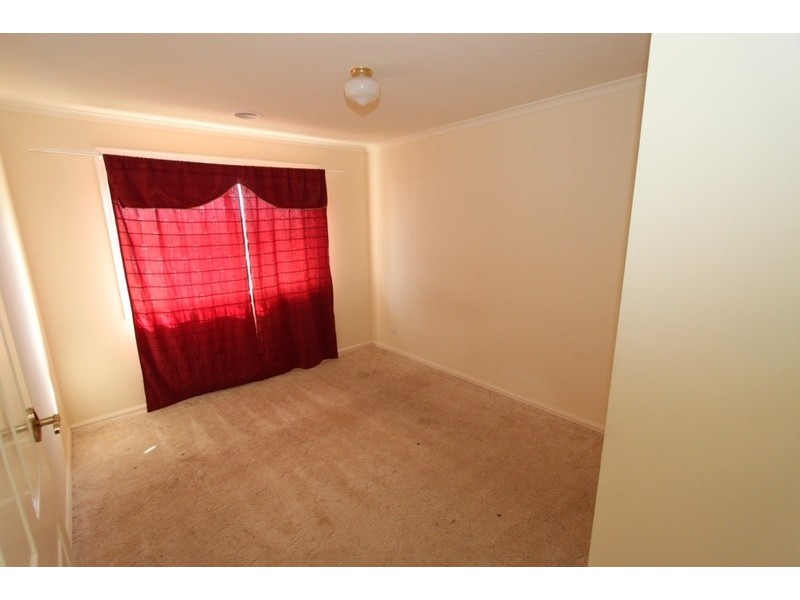 12 Prahn Court, Brookfield VIC 3338