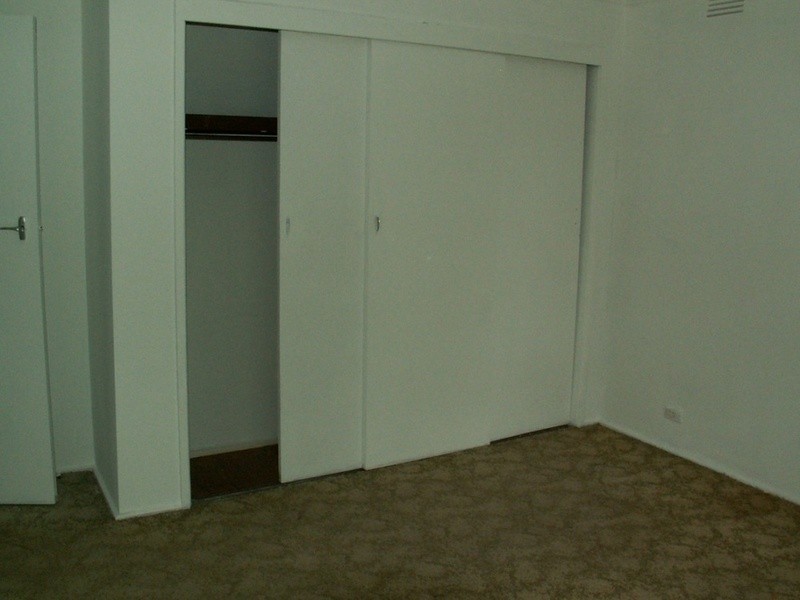 6 Dover Place, Melton VIC 3337