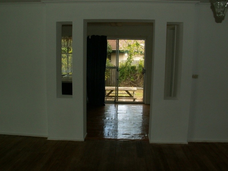 6 Dover Place, Melton VIC 3337