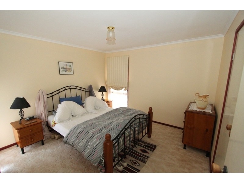 52 Smoult Drive, Kurunjang VIC 3337