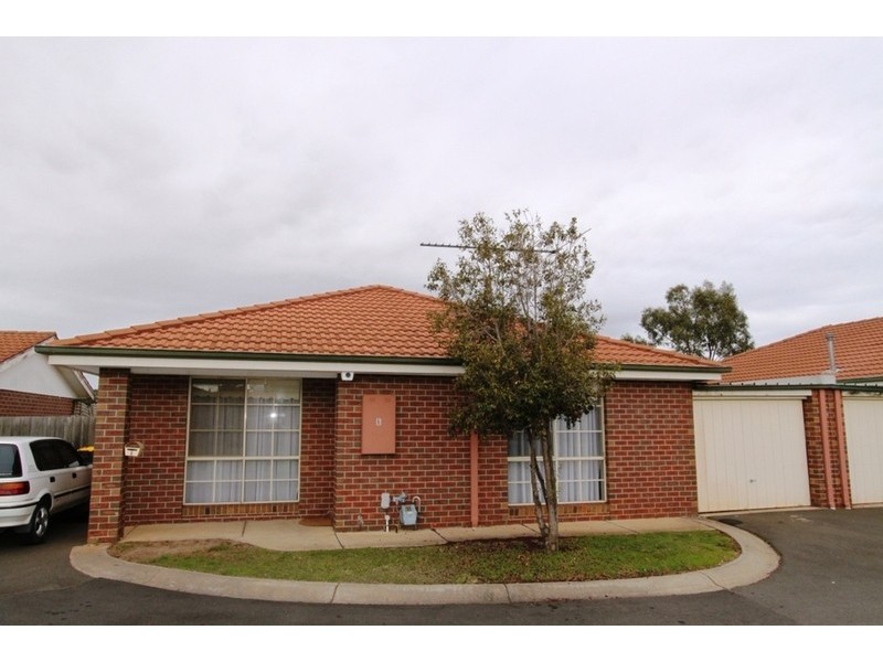 6/35 Wickham Street, Melton South VIC 3338