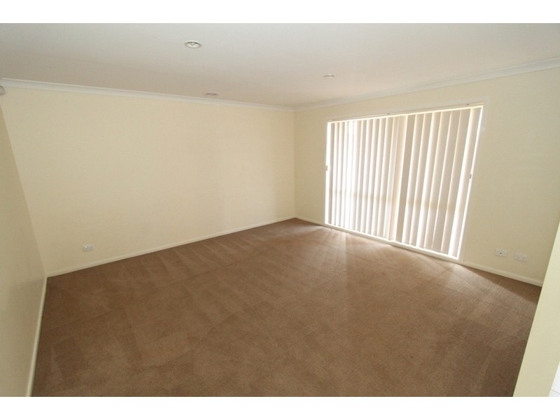 22 Carlyon Close, Melton West VIC 3337