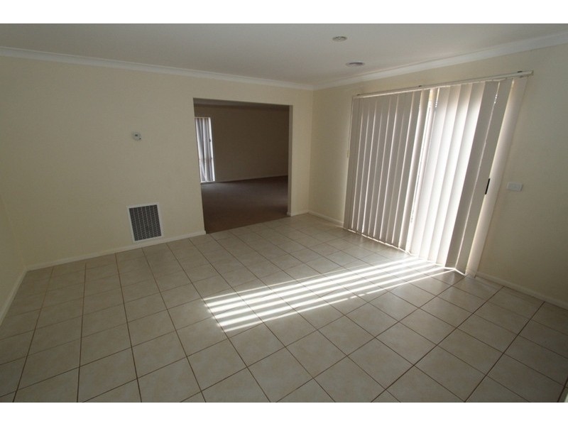 22 Carlyon Close, Melton West VIC 3337