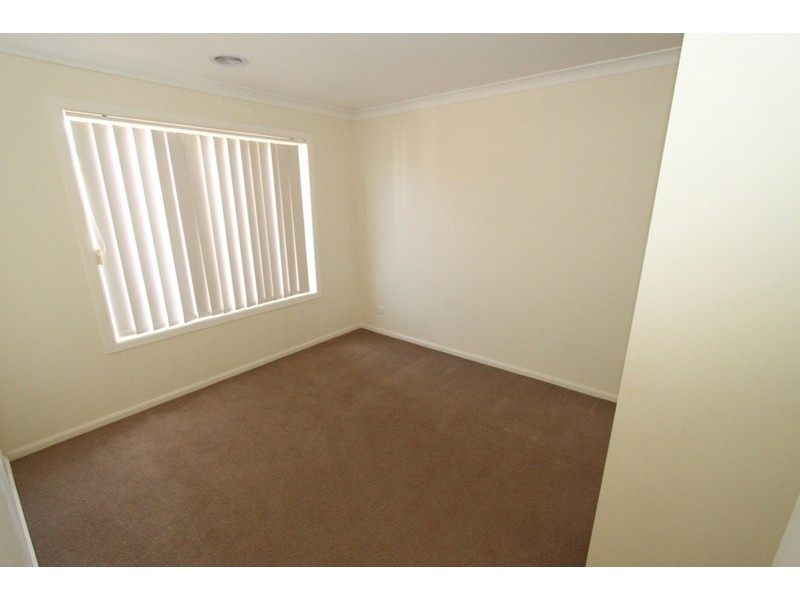 22 Carlyon Close, Melton West VIC 3337