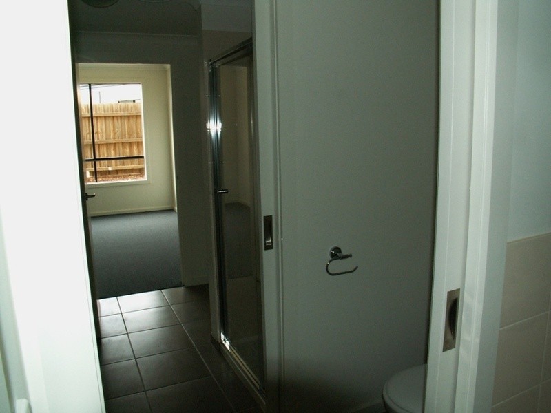 11/9 Petra Place, Melton West VIC 3337