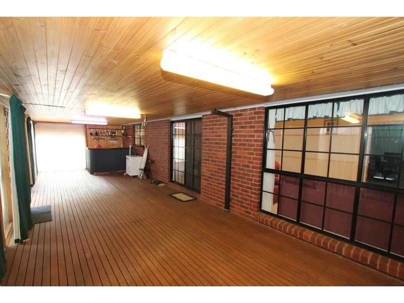 13 Rimfire Court, Melton West VIC 3337