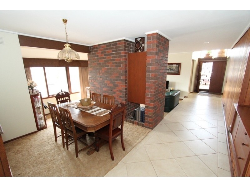 22 Hopetoun Park Road, Bacchus Marsh VIC 3340